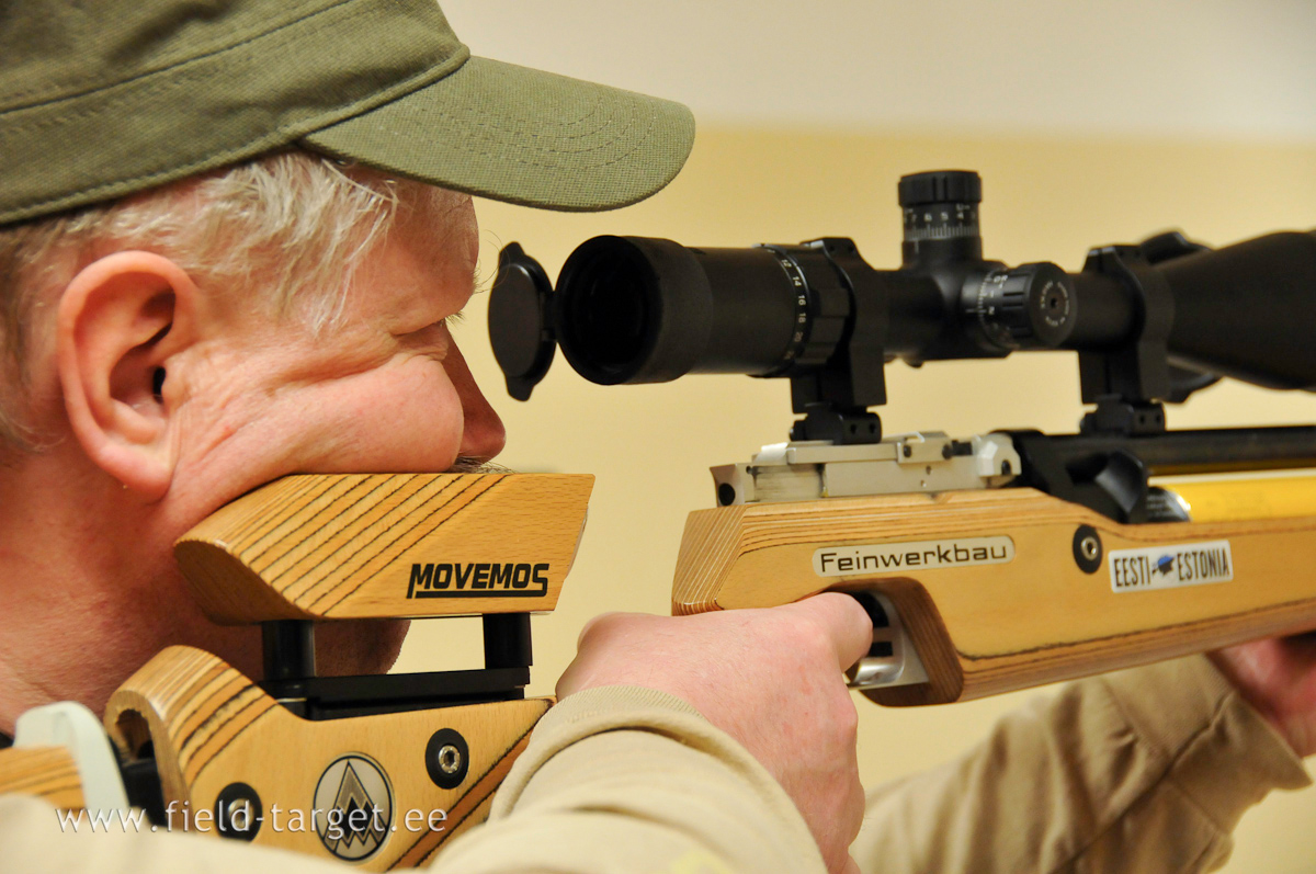 Hannes laskis Feinwerkbau püssiga